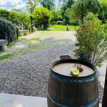 Maison Aubergerac Couette-café 4*
